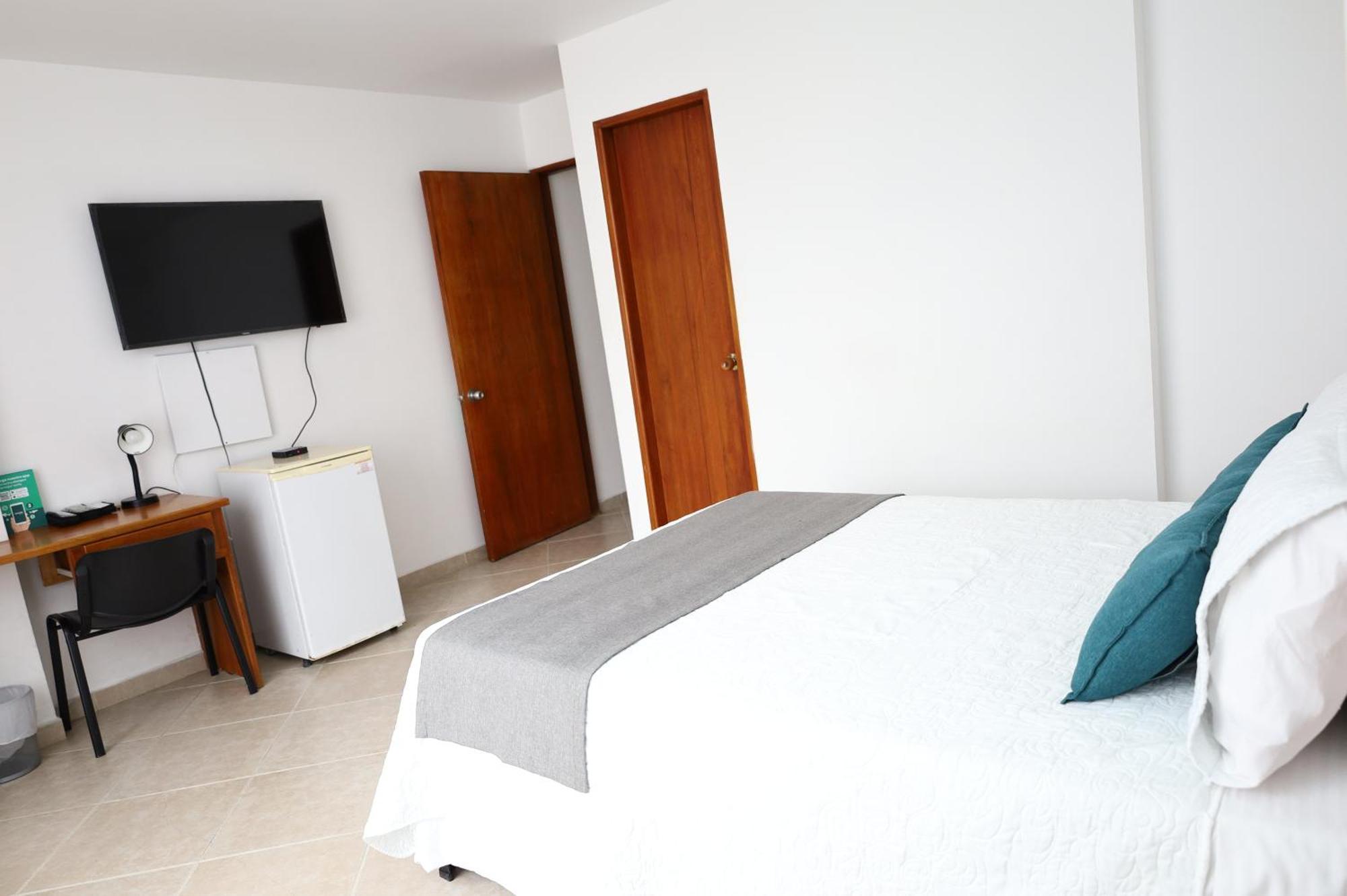 Ayenda Torre 2 Hotel Apartado Exterior photo
