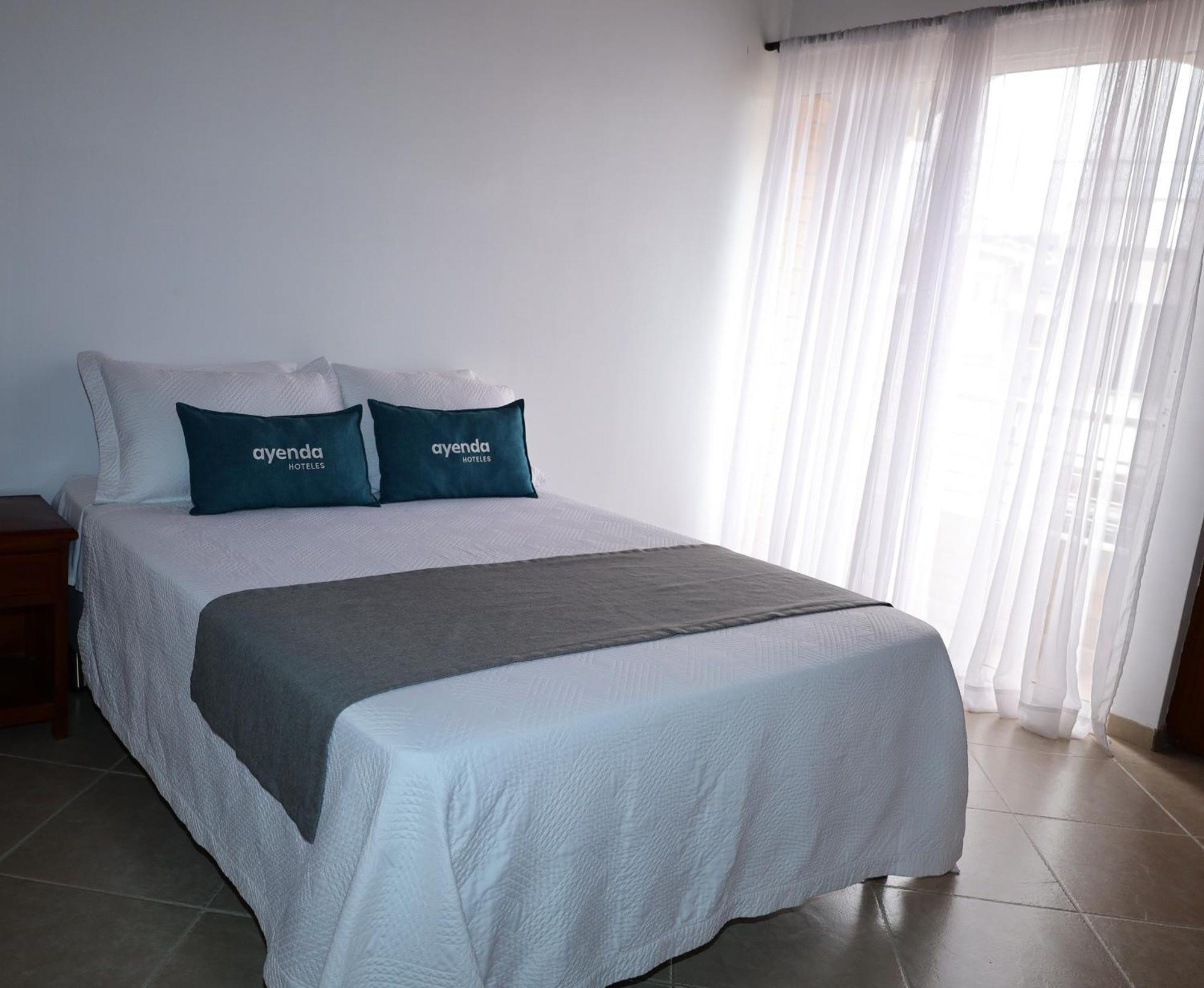 Ayenda Torre 2 Hotel Apartado Exterior photo